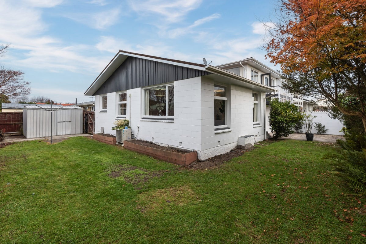 320B Avonhead Road, Avonhead, Christchurch - Carousel 1
