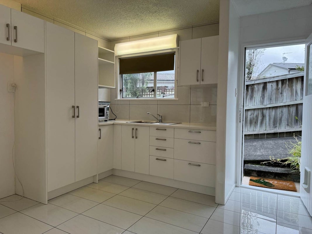 1/138 Kohimarama Road, Kohimarama, Auckland - Carousel 2