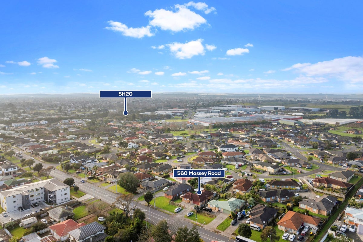 560 Massey Road, Mangere, Auckland - Carousel 24
