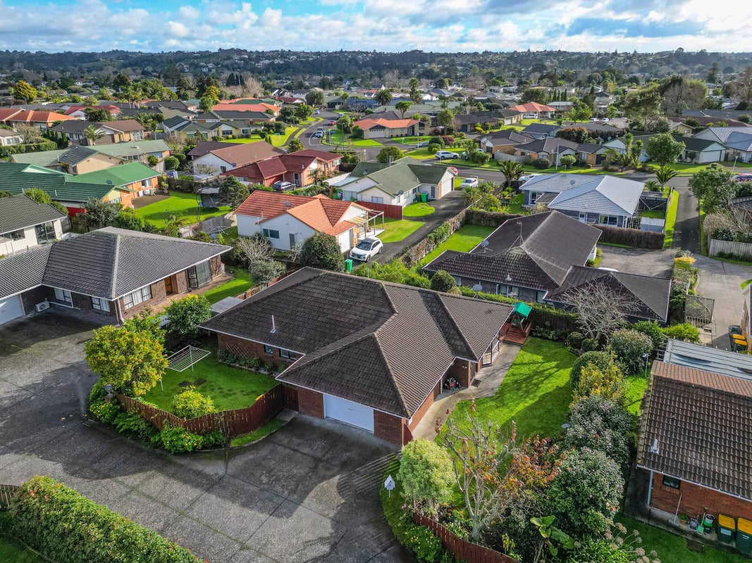 4/66 Rathgar Road, Henderson, Auckland - Carousel 1