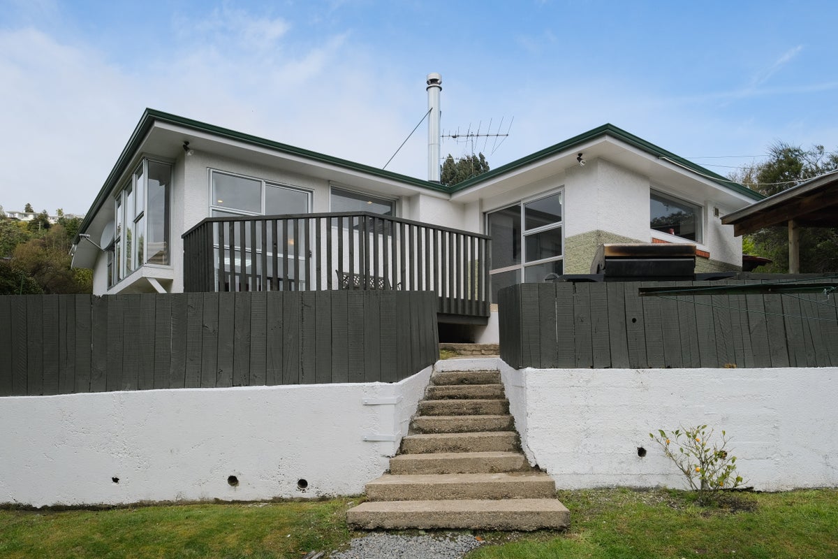 61 Hocken Street, Kenmure, Dunedin - Carousel 1