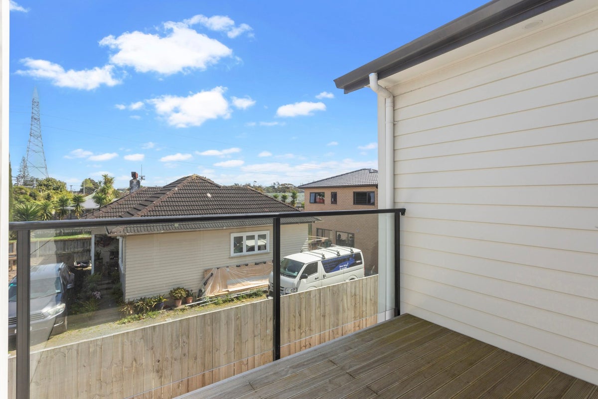 92D Luke Street East, Ōtāhuhu, Auckland - Carousel 2