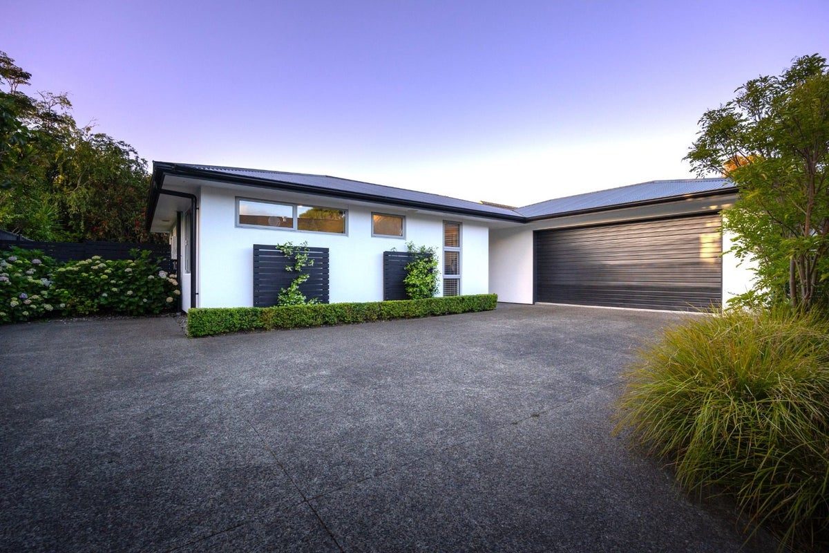 115A Te Awe Awe Street, Hokowhitu, Palmerston North - Carousel 1