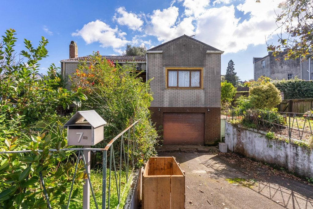 7 Hillsborough Road, Hillsborough, Auckland - Carousel 2