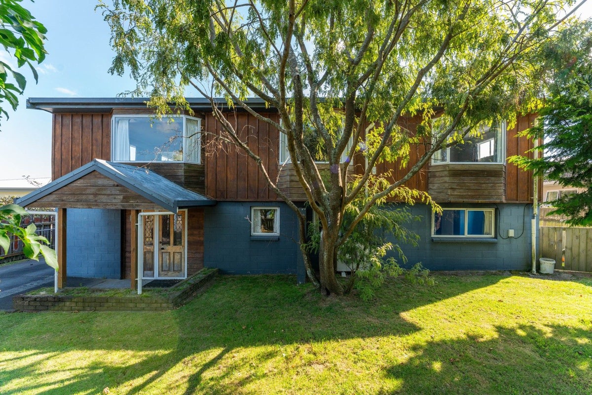 61 Hinekura Avenue, Taupo, Taupo - Carousel 25