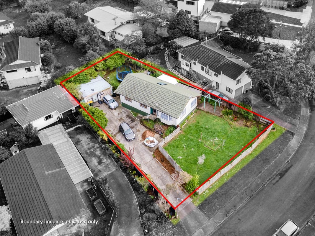 8 Peterhouse Place, West Harbour, Auckland - Carousel 2