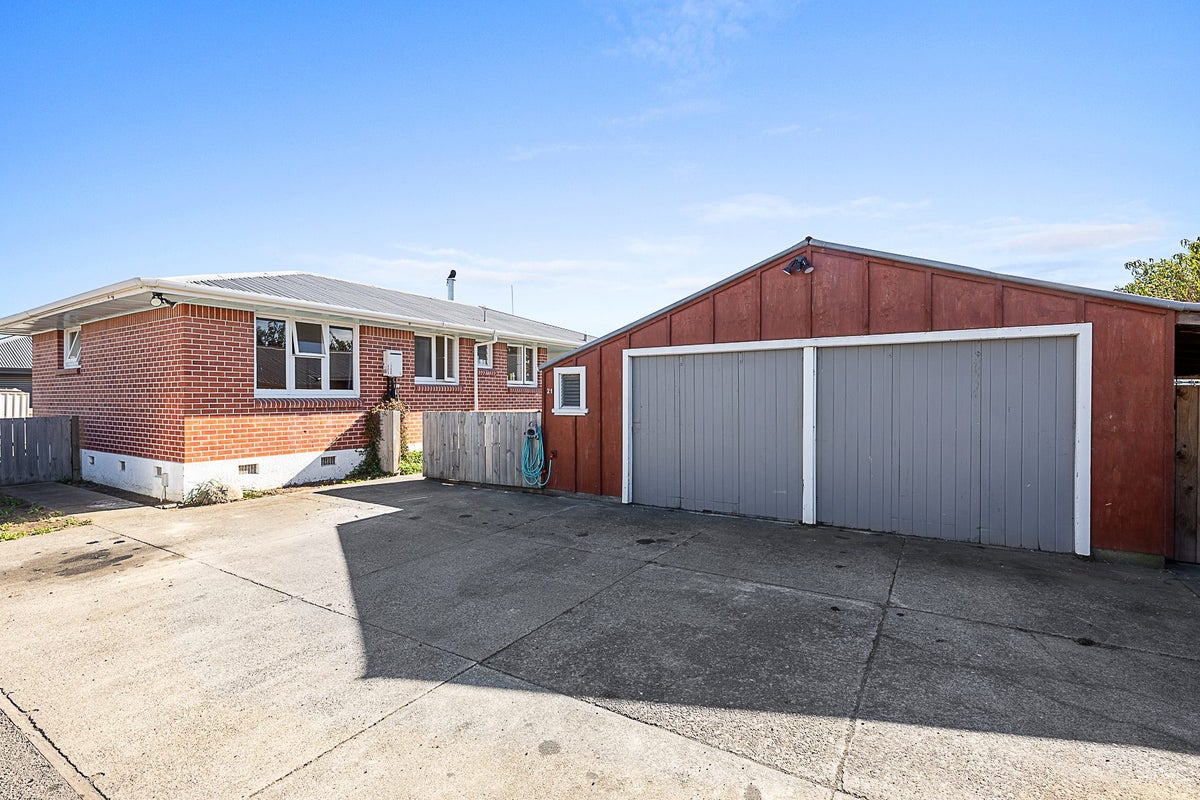 21 Holdaway Street, Riversdale, Blenheim - Carousel 2