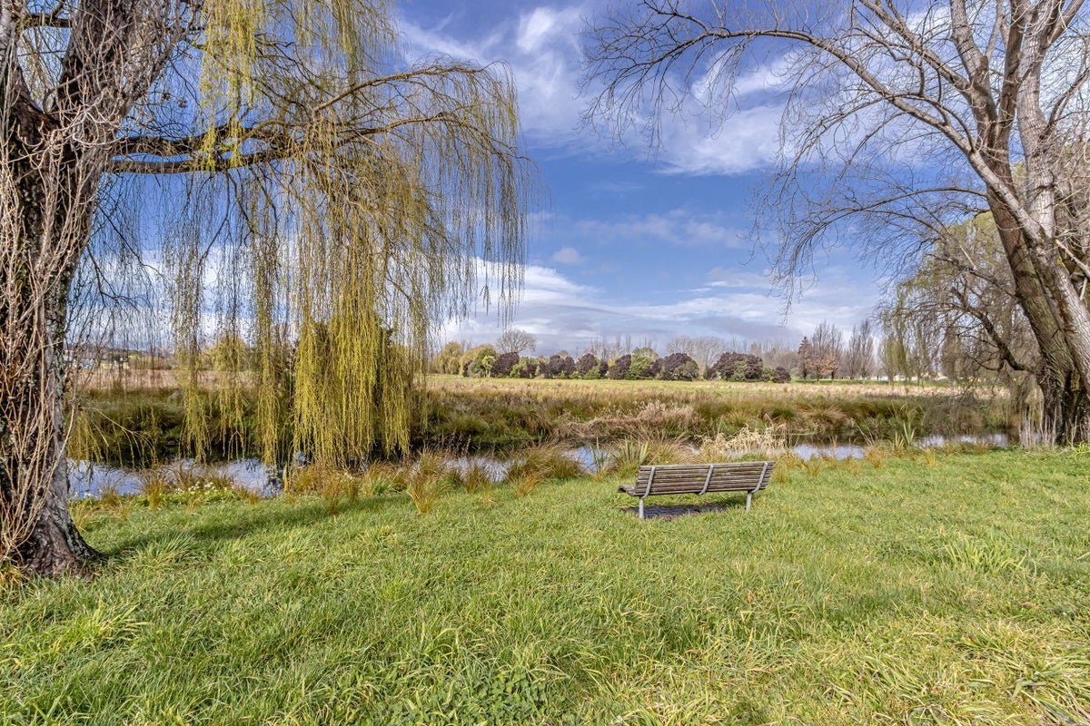 930 Avonside Drive, Avondale, Christchurch - Carousel 13