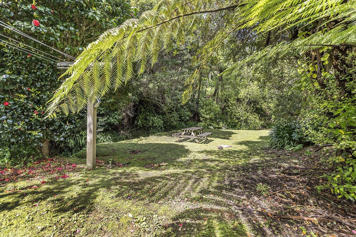 33 Hanover Street, Wadestown, Wellington - Carousel 1