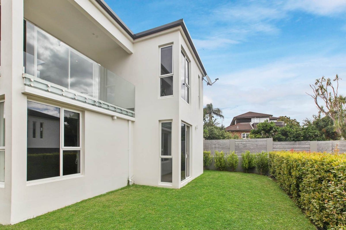 4A Puna Street, Orakei, Auckland - Carousel 25
