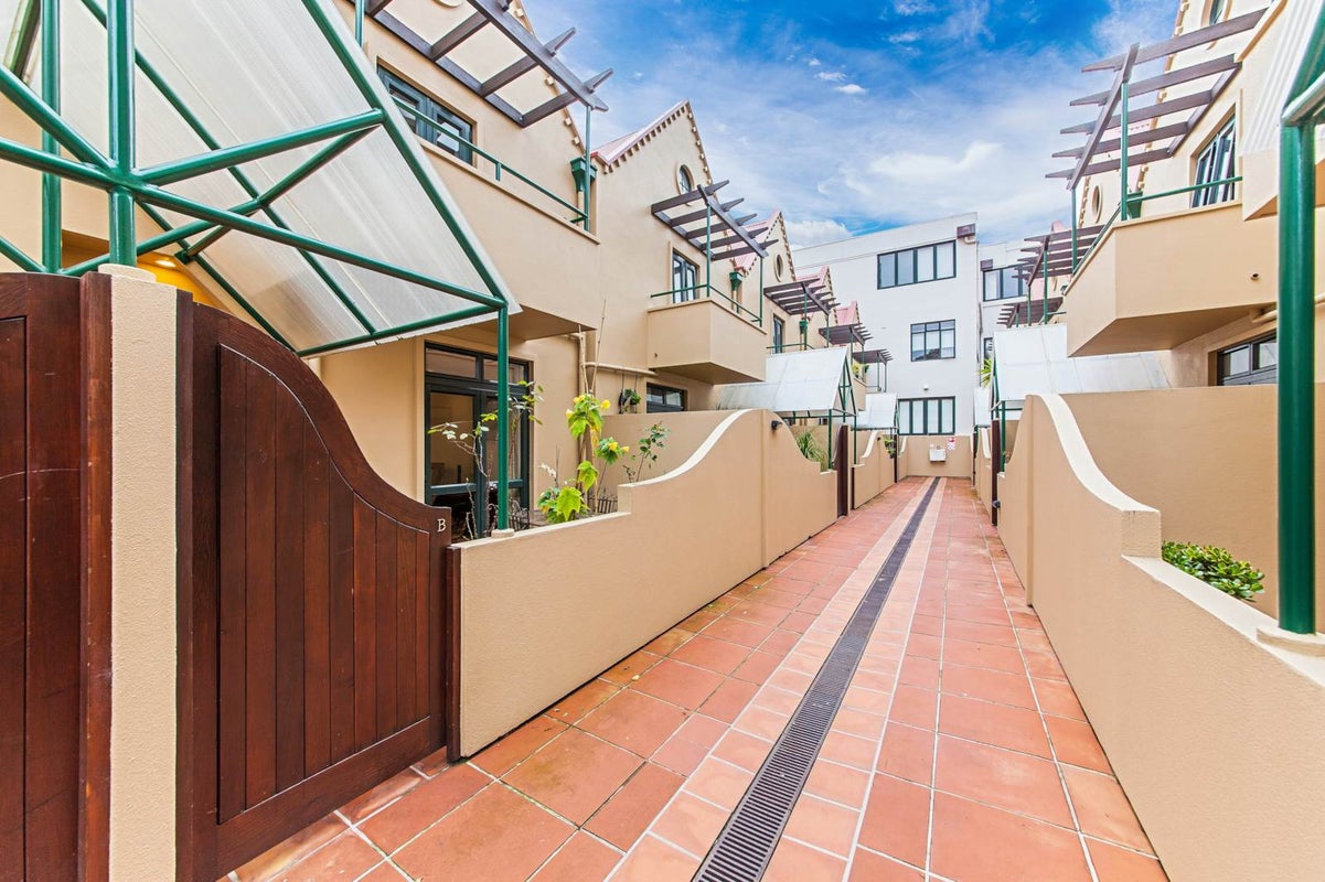 B/16 Eden Crescent, Auckland Central, Auckland - Carousel 2