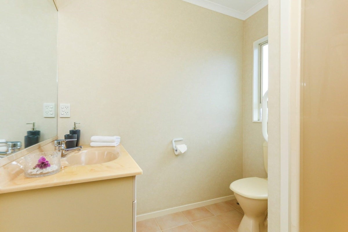 28E Hillsborough Road, Hillsborough, Auckland - Carousel 8