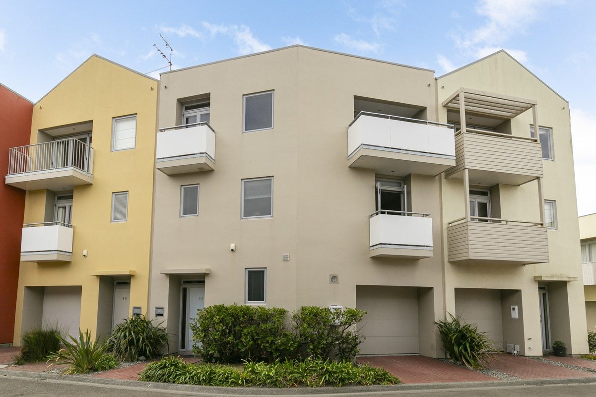 88/305 Evans Bay Parade, Hataitai, Wellington - Carousel 1