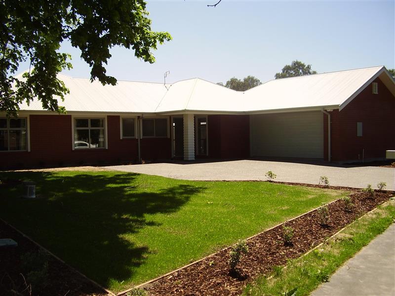 4 Linden Grove Avenue, Hillmorton, Christchurch - Carousel 1