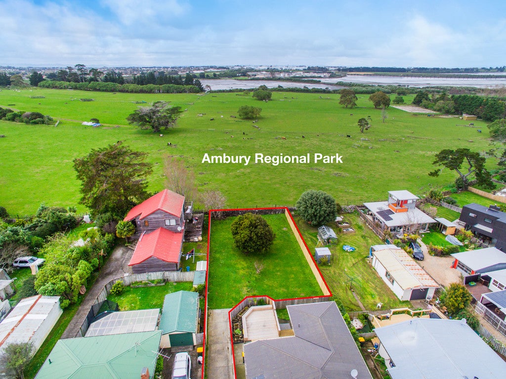 28A WELLESLEY RD, Mangere Bridge, Auckland - Carousel 1