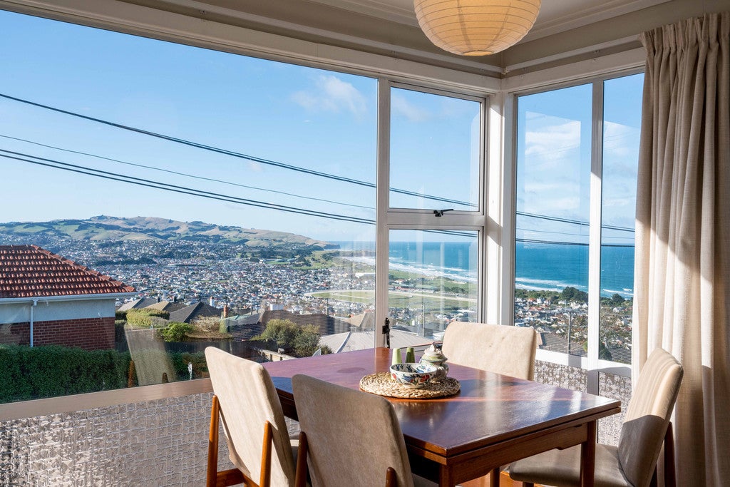 87 Middleton Road, Kew, Dunedin - Carousel 1
