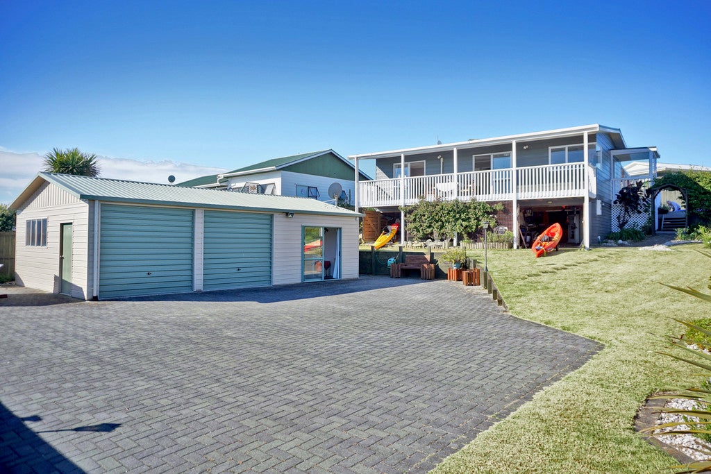 645 Pukehina Parade, Pukehina, Te Puke - Carousel 2