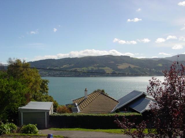 9B Jane Street, Macandrew Bay, Dunedin - Carousel 1