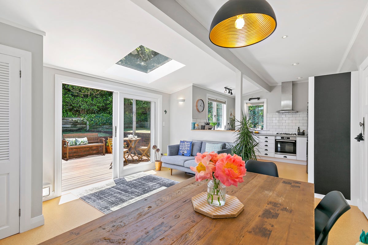 30 Waipapa Road, Hataitai, Wellington - Carousel 1