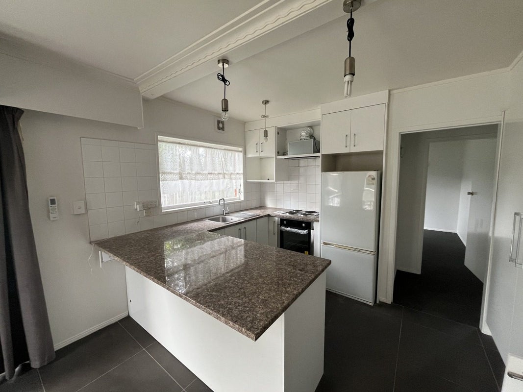 1/66 BEACH Road, Pahurehure, Papakura - Carousel 2