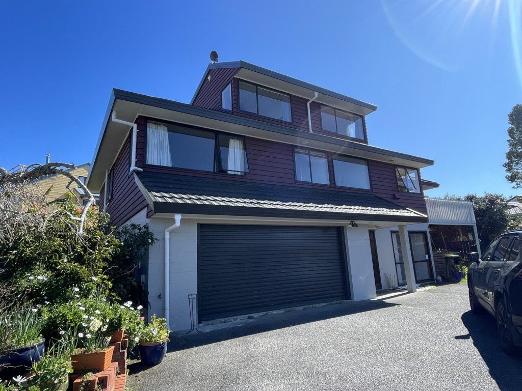 15 Westergrove Place, West Harbour, Auckland - Carousel 2