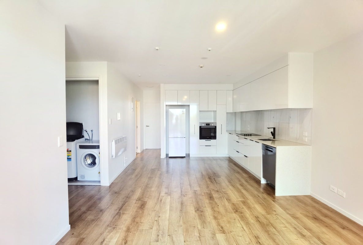 105/1A Kings Road, Mount Roskill, Auckland - Carousel 2