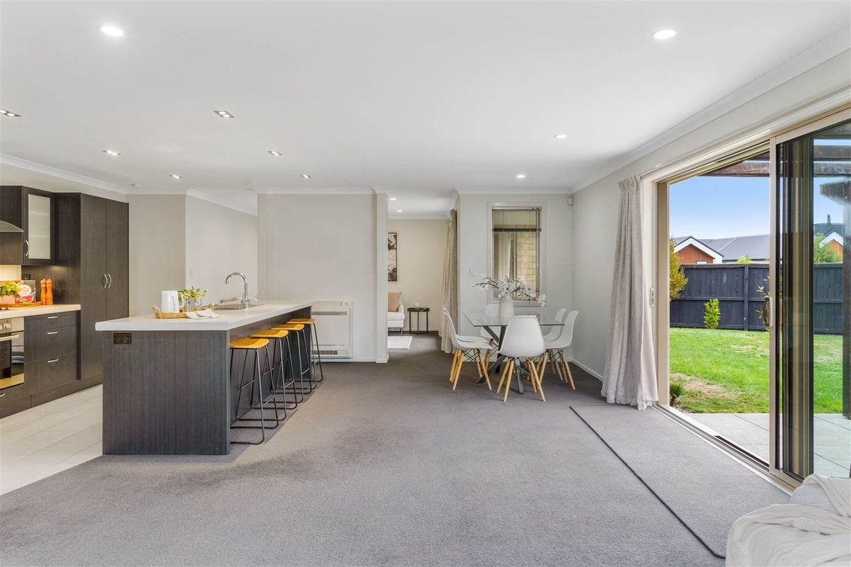59 Limes Avenue, Parklands, Christchurch - Carousel 2