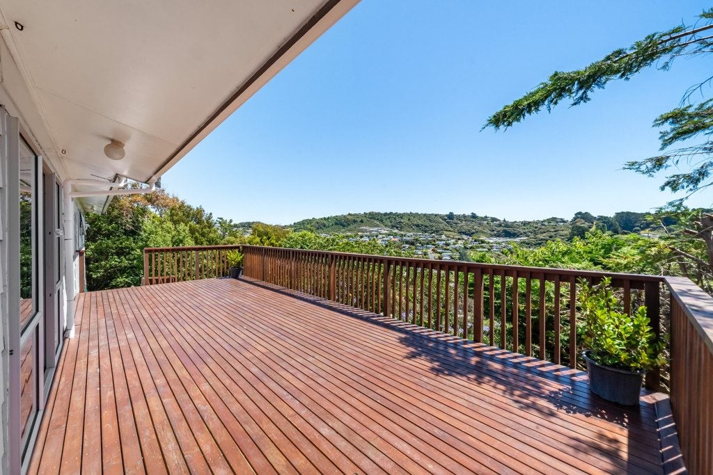 58 Mercury Way, Whitby, Porirua - Carousel 2