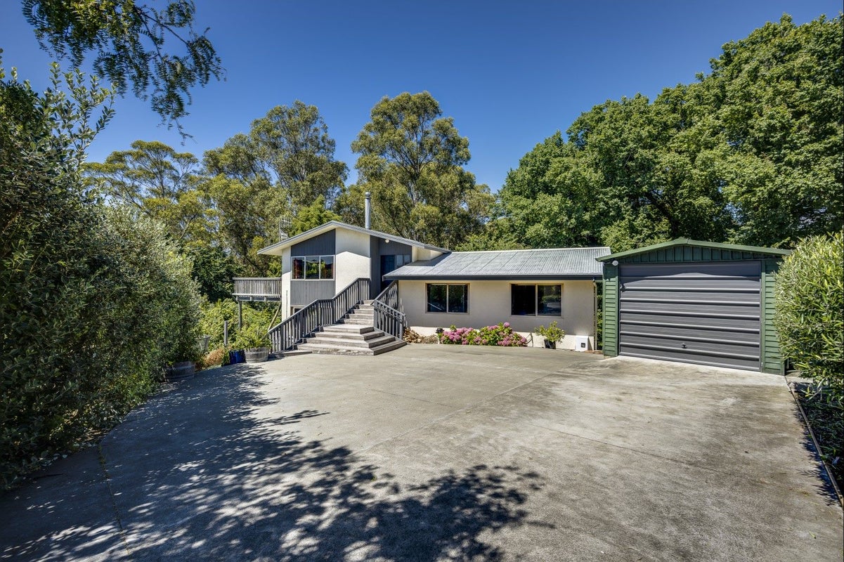 4 Bracken Street, Hospital Hill, Napier - Carousel 1