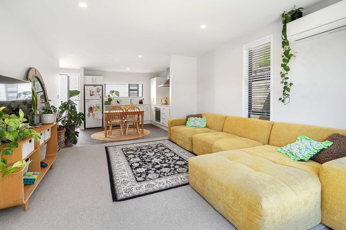 36 Seventh Avenue, Tauranga, Tauranga - Carousel 1
