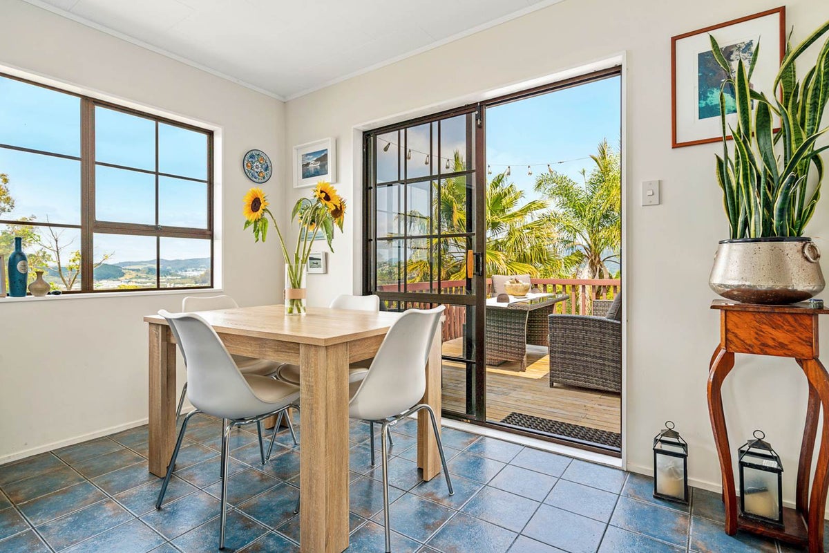 44 Panorama Drive, Parahaki, Whangarei - Carousel 1