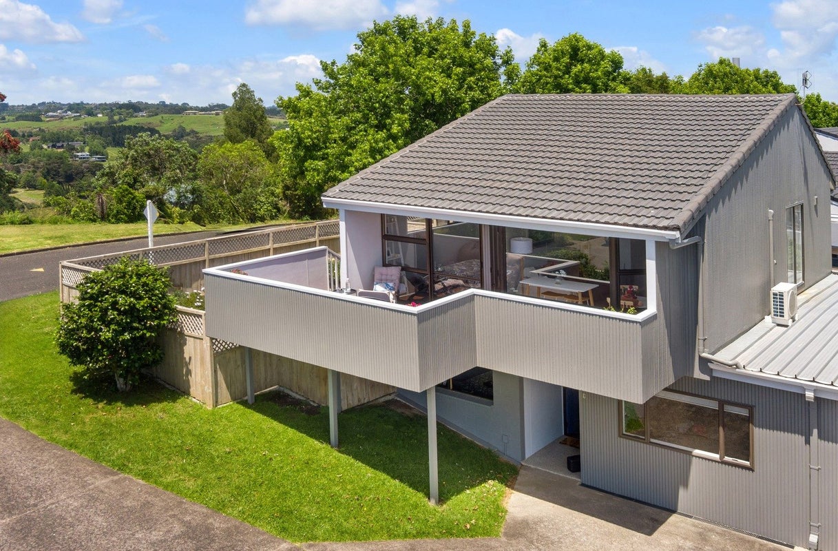 1/180 Sandspit Road, Shelly Park, Auckland - Carousel 1