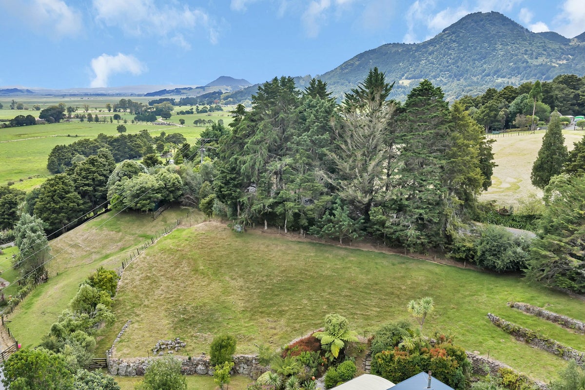 81 Crane Road, Kamo - Carousel 36