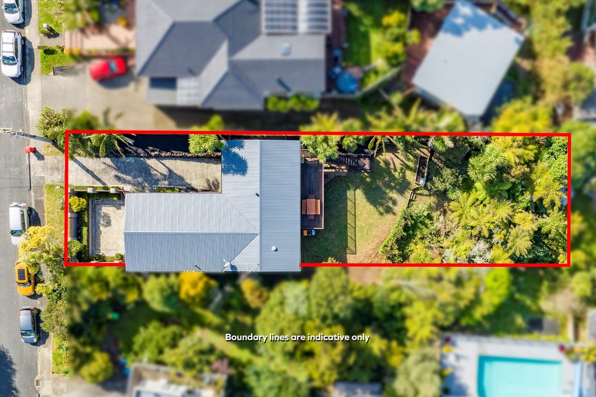 88 Parr Terrace, Castor Bay, Auckland - Carousel 2