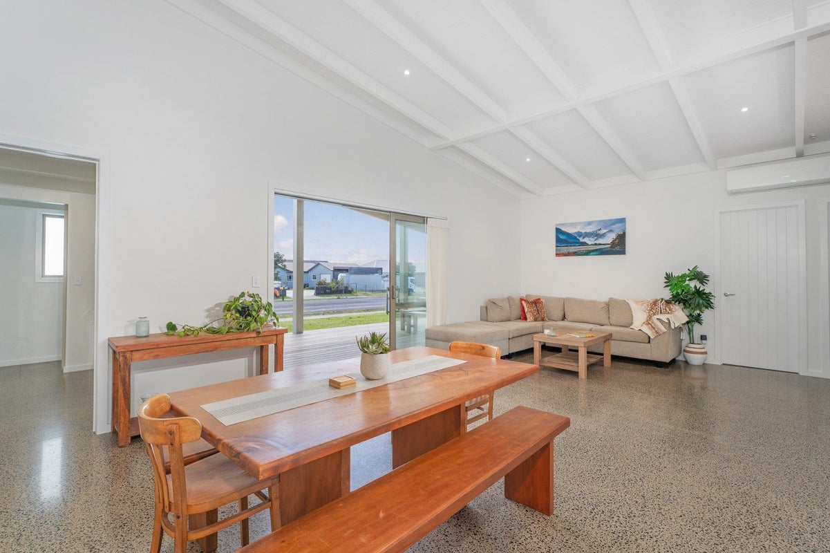 168 Harbour Drive, Matarangi, Whitianga - Carousel 2