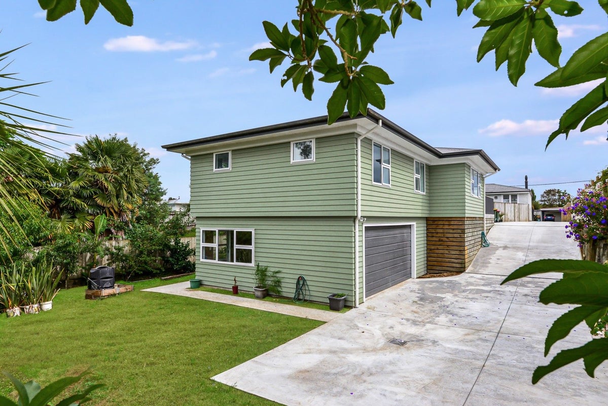 5A Morrison Crescent, Glenview, Hamilton - Carousel 1