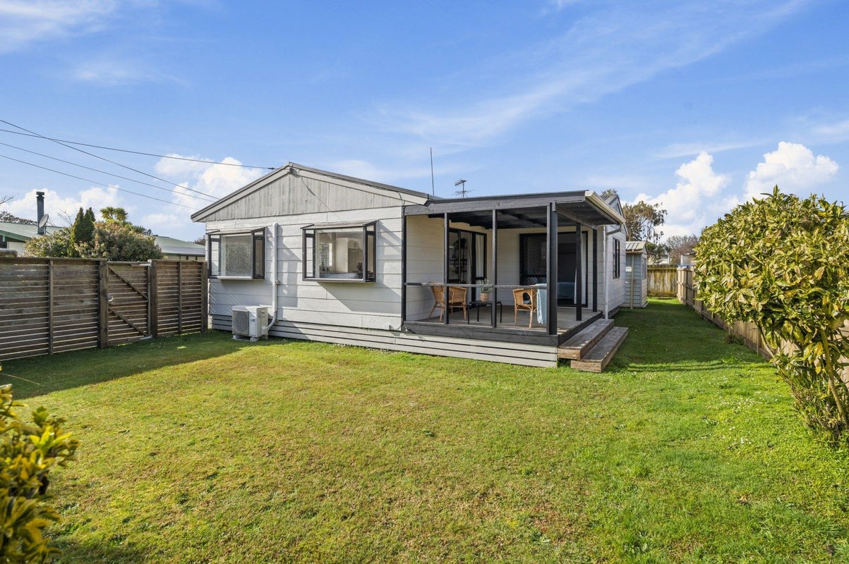 17A Barnard Road, Fairy Springs, Rotorua - Carousel 1