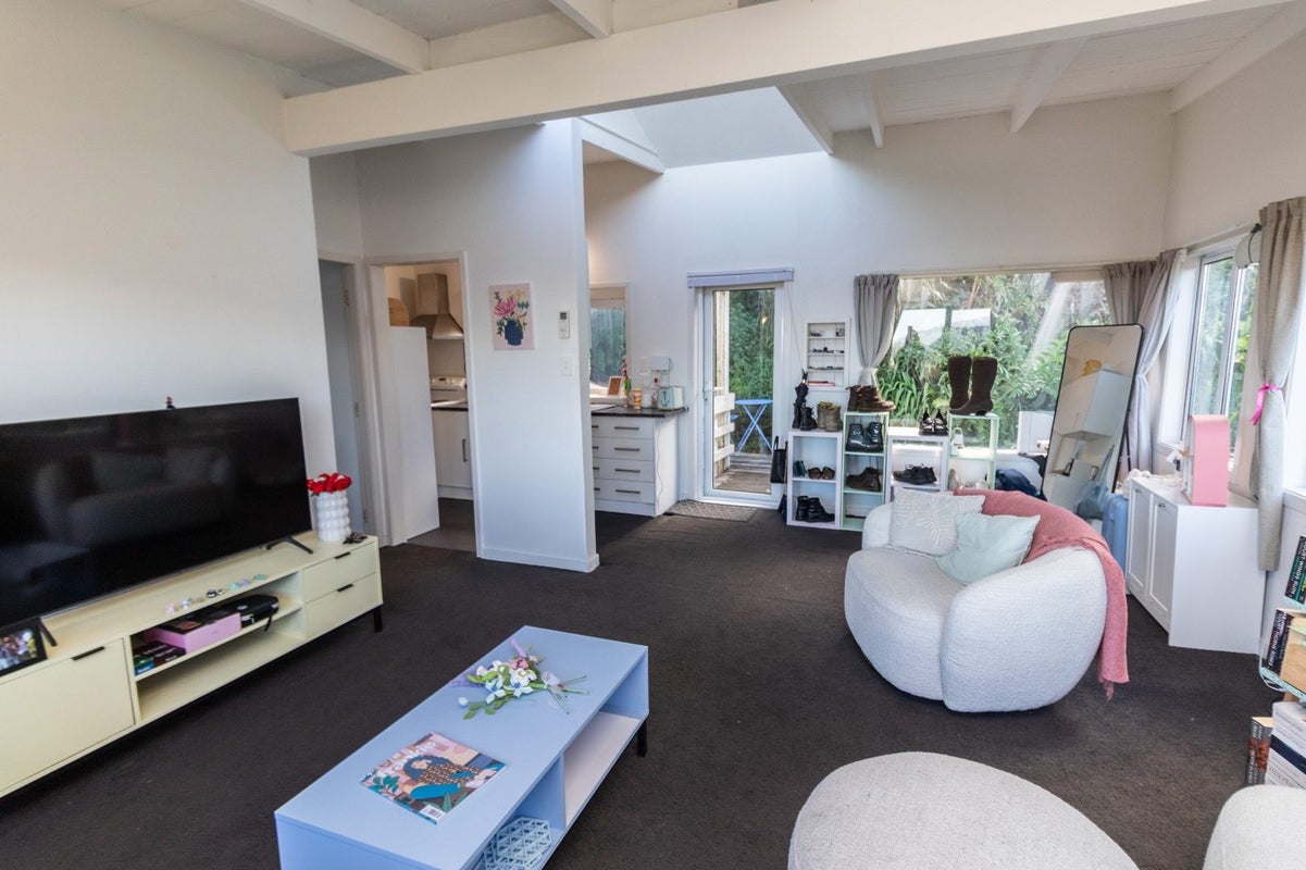 11A Highbury Road, Highbury, Wellington - Carousel 2