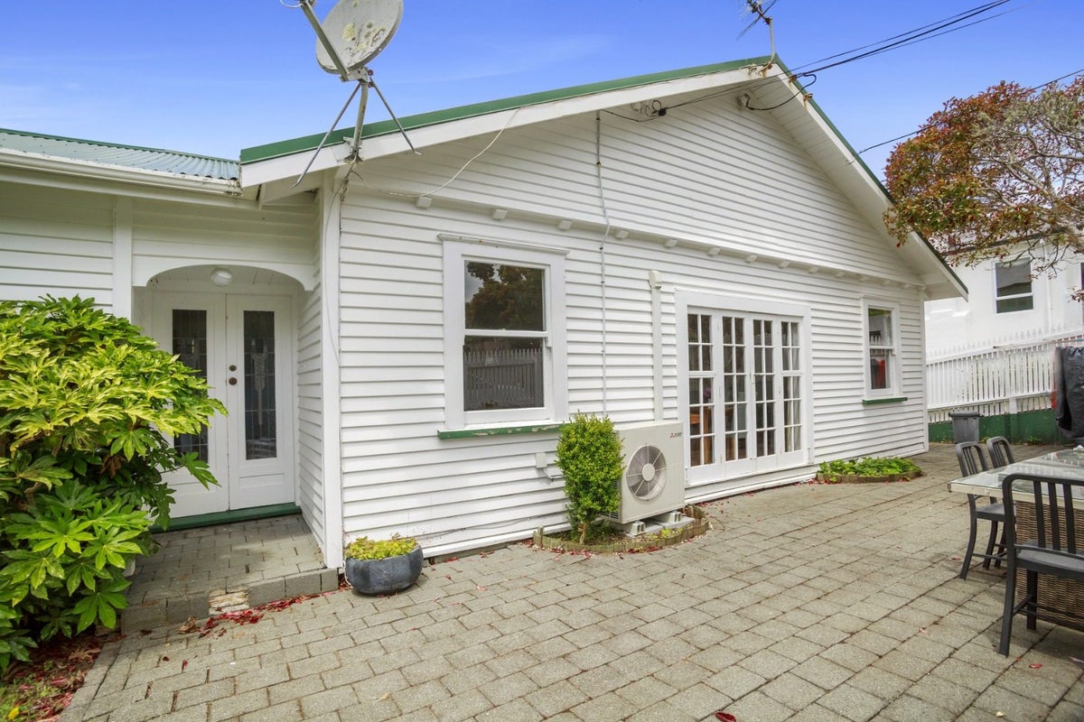45 Weld Street, Wadestown, Wellington - Carousel 1