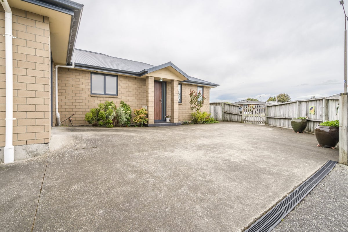 2A Lauder Crescent, Heidelberg, Invercargill - Carousel 2