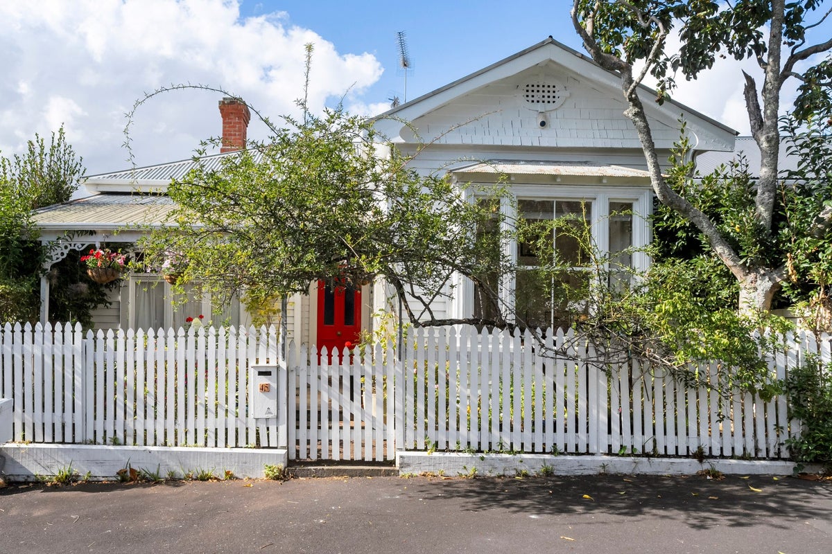 45 Anglesea Street, Freemans Bay, Auckland - Carousel 1