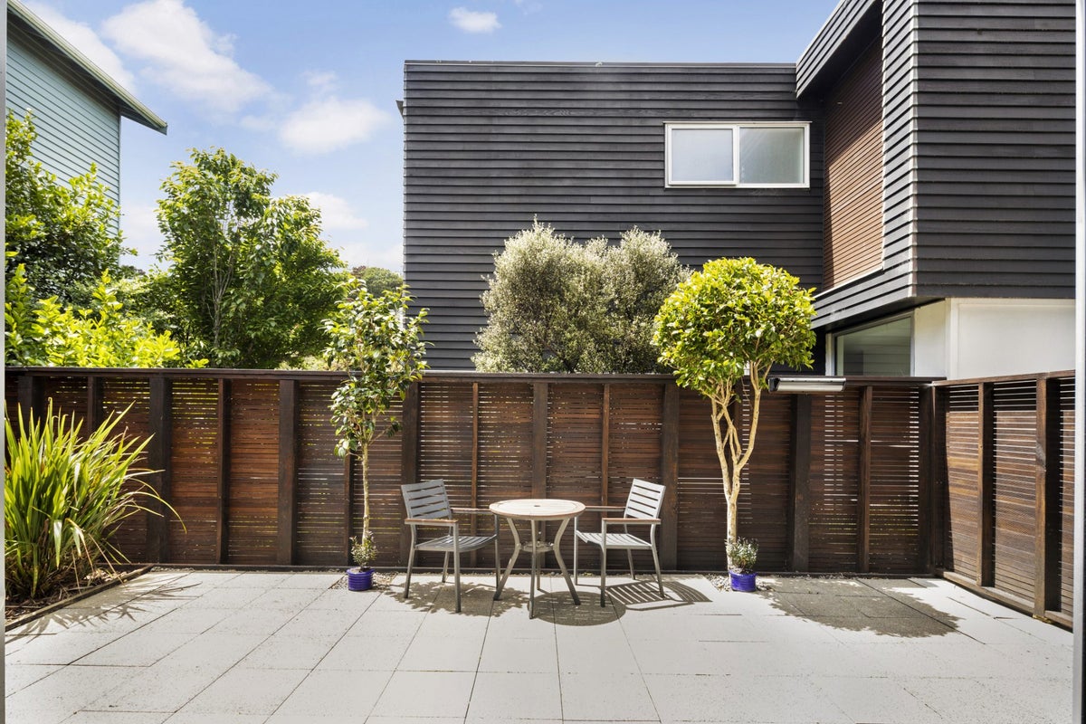 4 Tiketike Way, Brooklyn, Wellington - Carousel 2