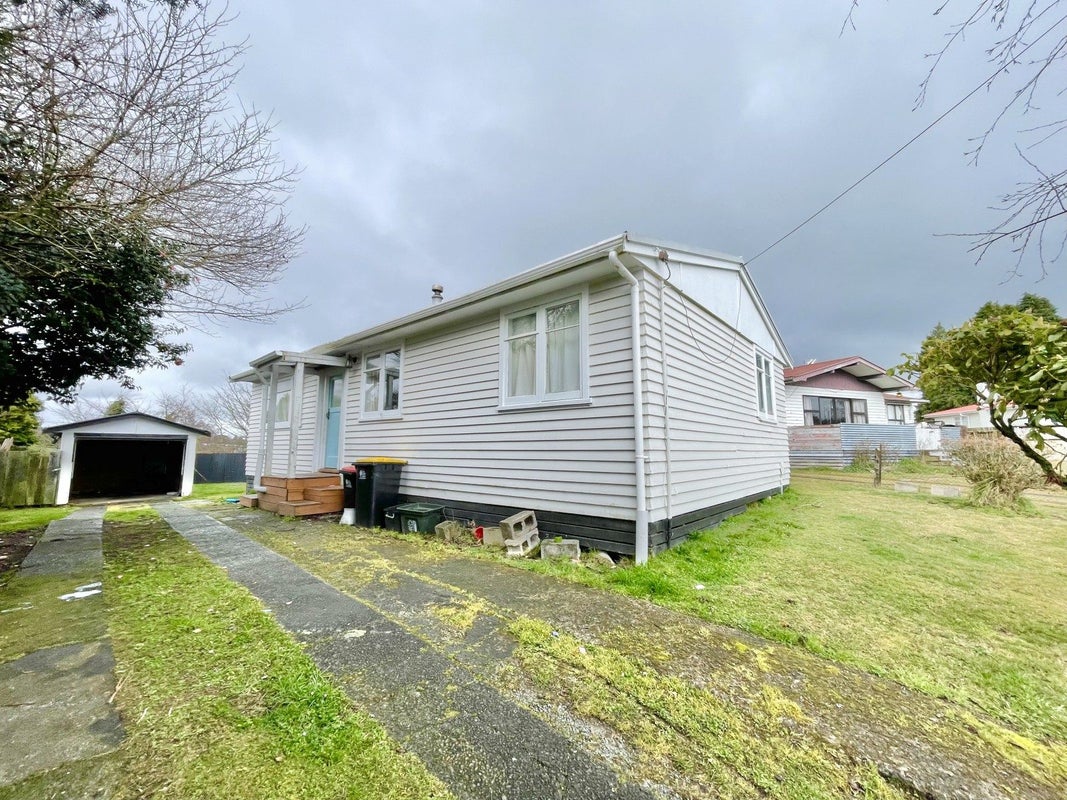27 Crathie Crescent, Tokoroa, Tokoroa - Carousel 1