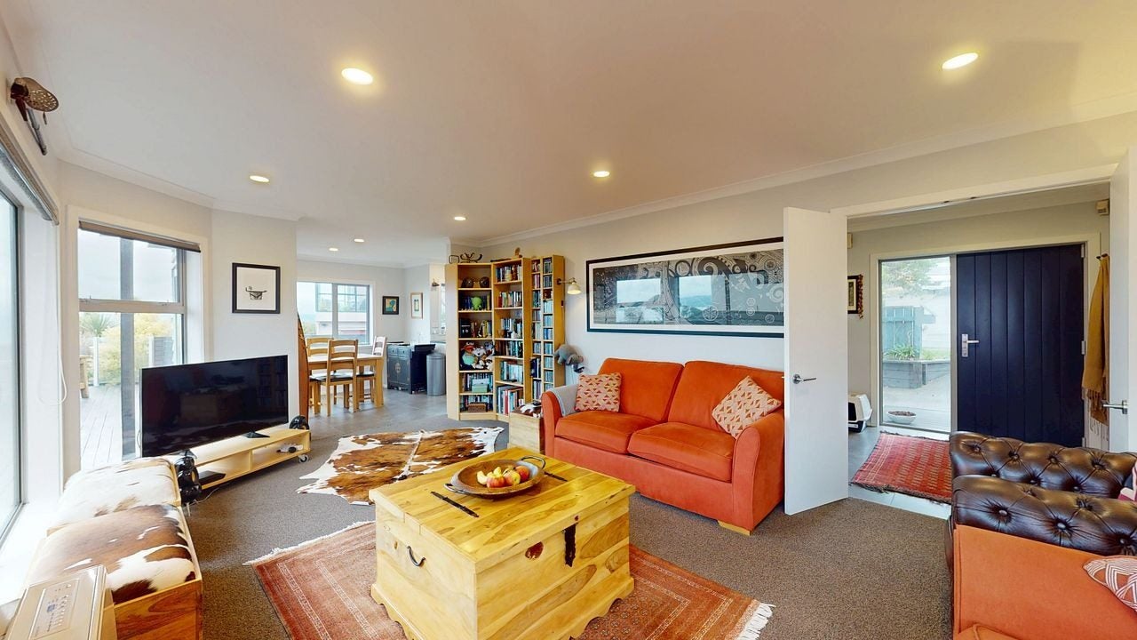 15 Monteith Grove, Brooklyn, Wellington - Carousel 2