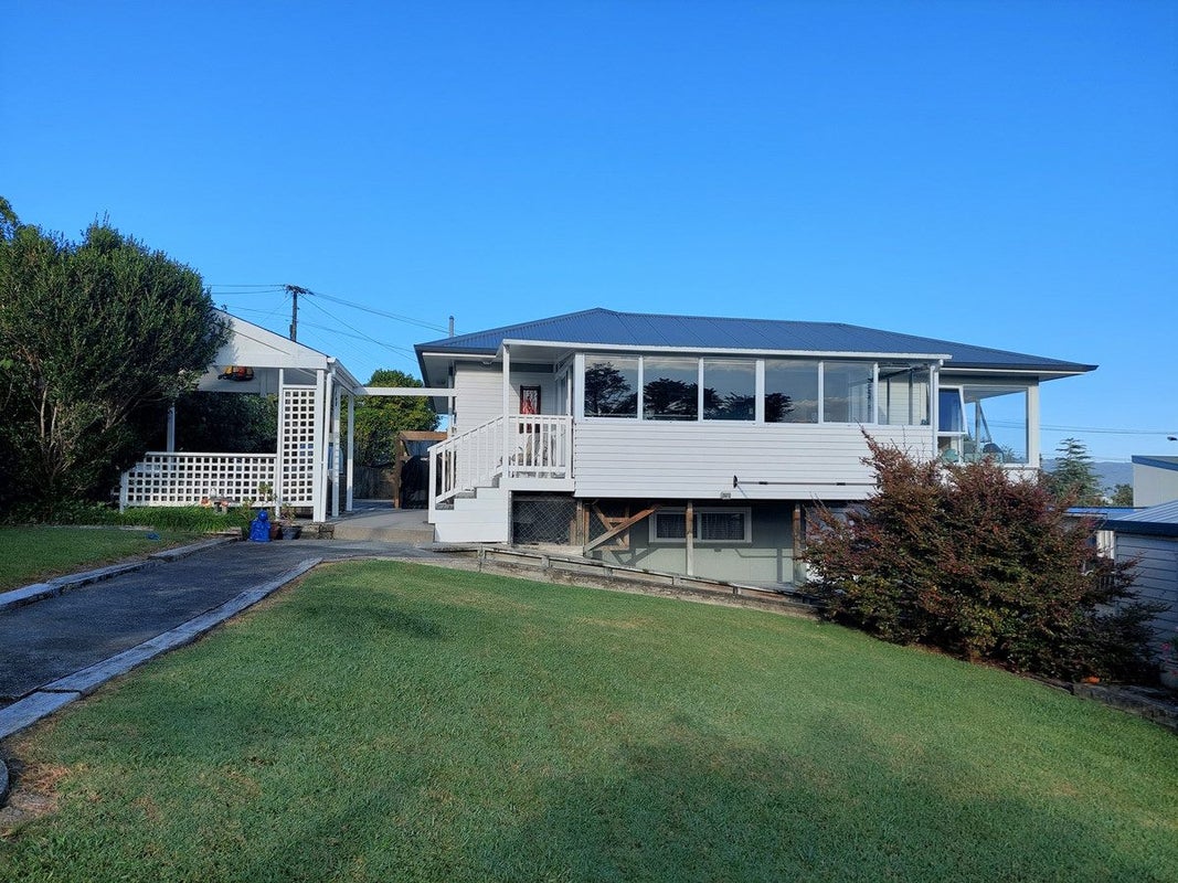23 Clotworthy Crescent, Onerahi, Whangarei - Carousel 1