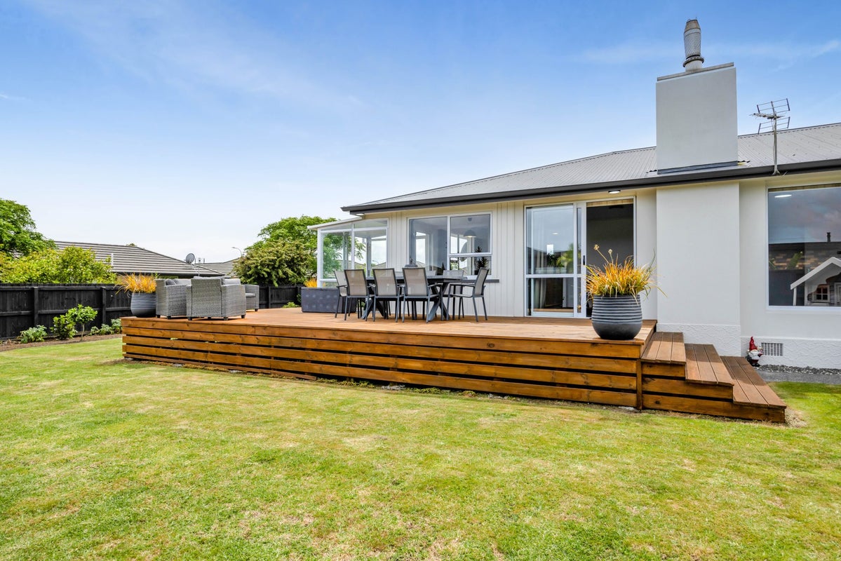 5 Longstaff Drive, Bell Block, New Plymouth - Carousel 2