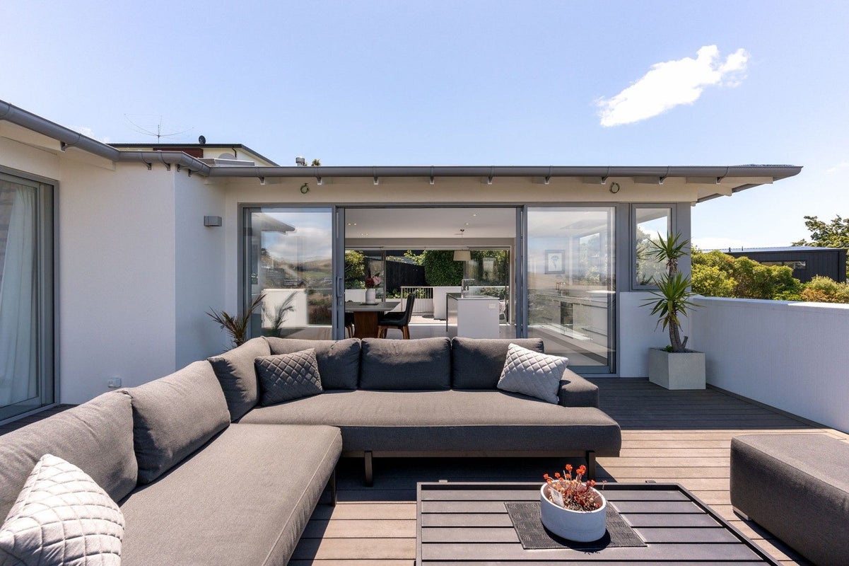 220 Clifton Terrace, Clifton, Christchurch - Carousel 2