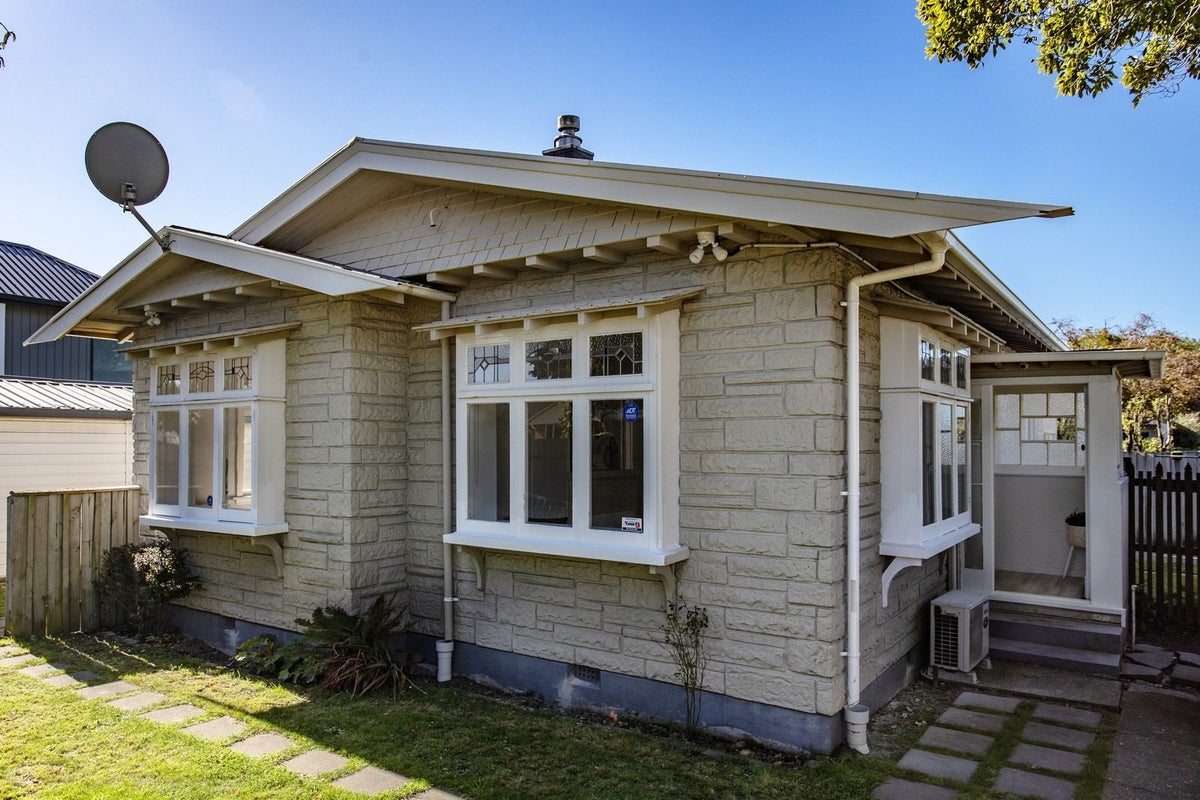 2 Browning Street, Sydenham, Christchurch - Carousel 2