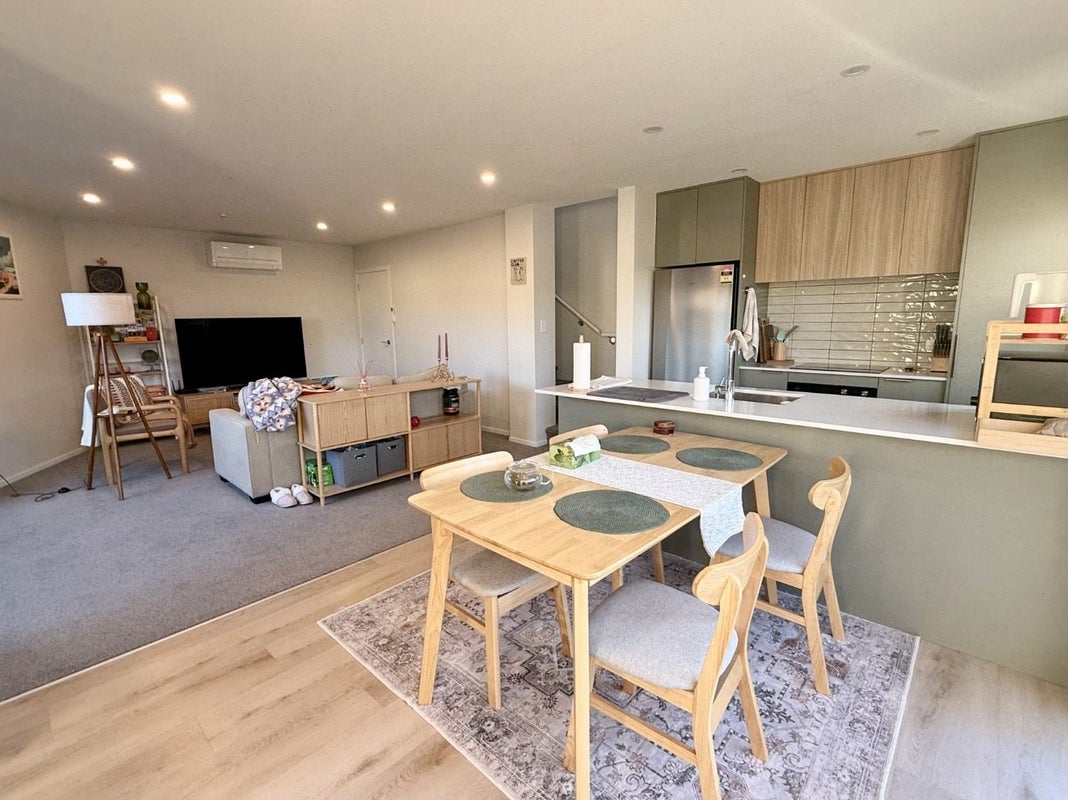 5/90 Knights Road, Hutt Central, Lower Hutt - Carousel 2