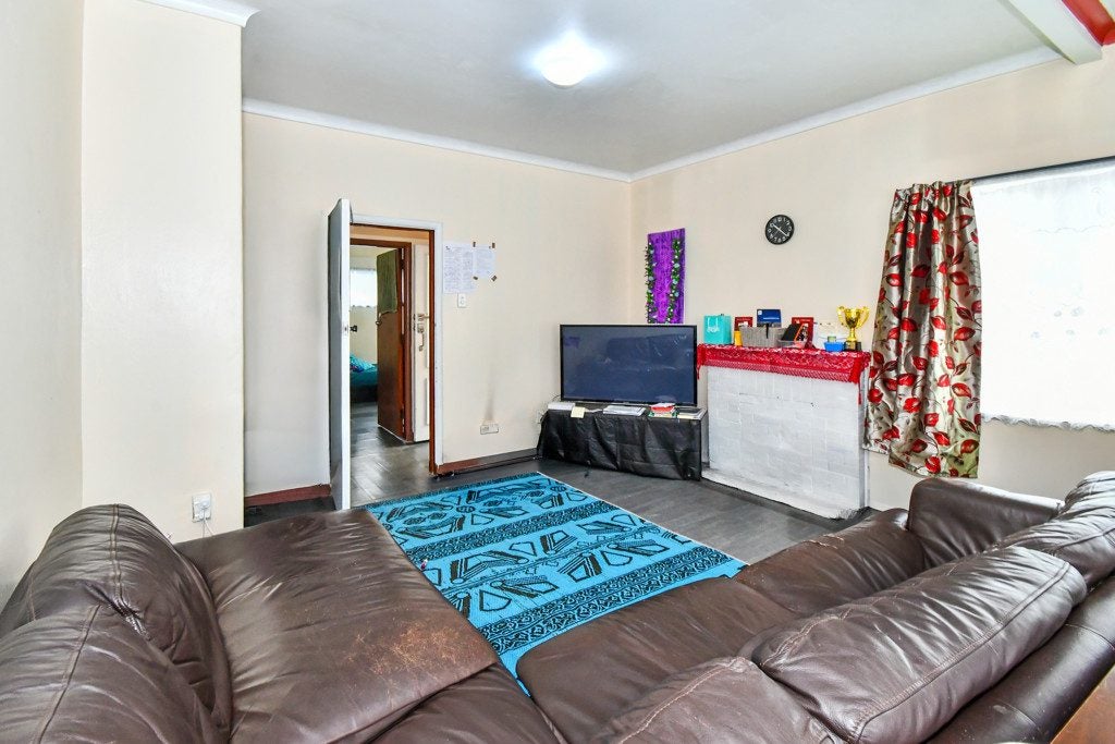 1/7 Spring Street, Papatoetoe, Auckland - Carousel 2